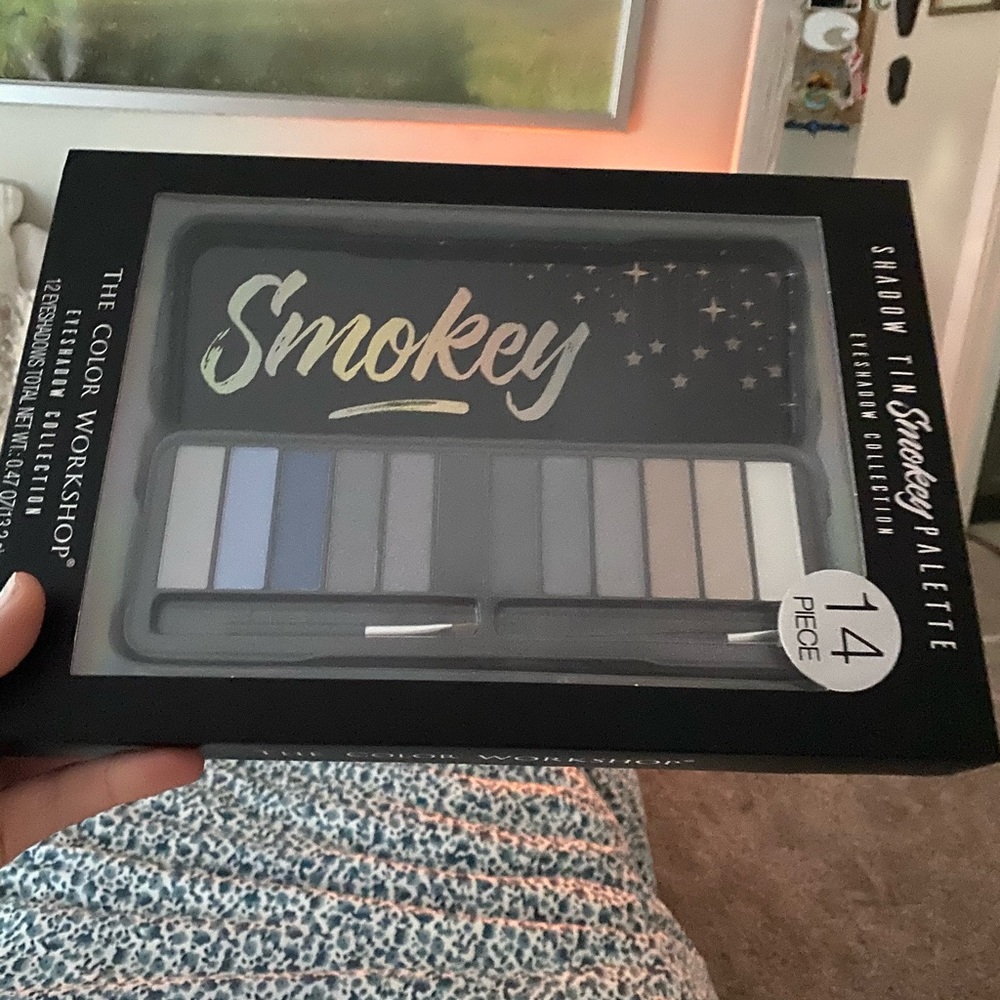 Makeup palette
